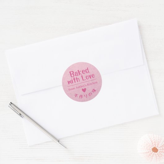 Gebakken met liefde Roze Kraft Papier Hand getrokk Ronde Sticker (Envelop)