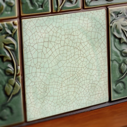 Gebarsten groen tegeltje