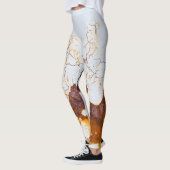 Gebarsten witte verf, roestige auto. leggings (Links)
