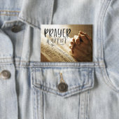 Gebedsstrijder bidt handen op open Bijbel Button (Insitu)