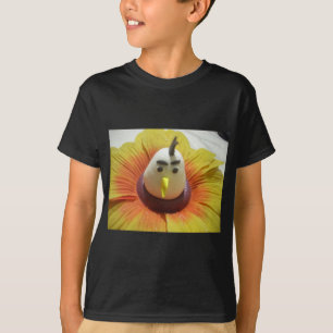 Gebeeldhouwde Vogel in Zonnebloem Art Print T-shirt
