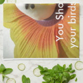 Gebeeldhouwde Vogel in Zonnebloem Art Print Theedoek (Gevouwen)