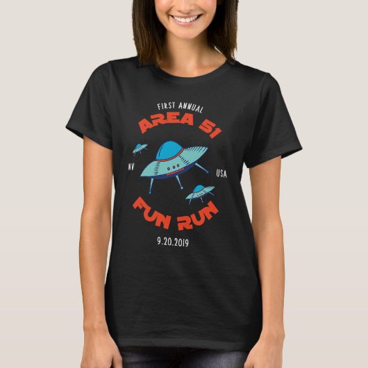 Gebied 51 "Fun run UFO Alien Event Gear" T-shirt (Voorkant)