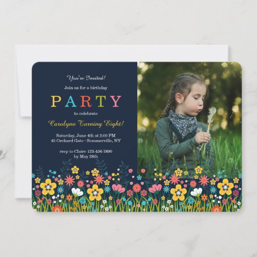 Gebied van Bloemen Rechthoekige Foto Uitnodiging (Voorkant)