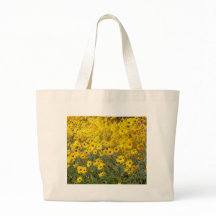 Gebied van klevende gele bloemen