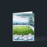 Gebied van Snowman Voetbal coach Feestdagen Kaart<br><div class="desc">Een schattig winterontwerp voor de voetbal coach, een voetbalveld van sneeuwpop en veel sneeuwpopfans die rond de coach voetbal sneeuwpop staan. Pas naar wens aan. Een grappig vakantieontwerp voor voetballiefhebbers en coaches.</div>