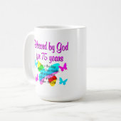 GEBLESSEERD BUTTERFLY 75E BIRTHDAY-ONTWERP KOFFIEMOK (Voorkant links)