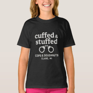 Geboeid & volgestopte politieagenten & donuts Clar T-shirt