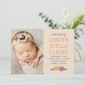 Geboorte van de Foto van het Meisje van het Baby Aankondiging (Staand voorkant)