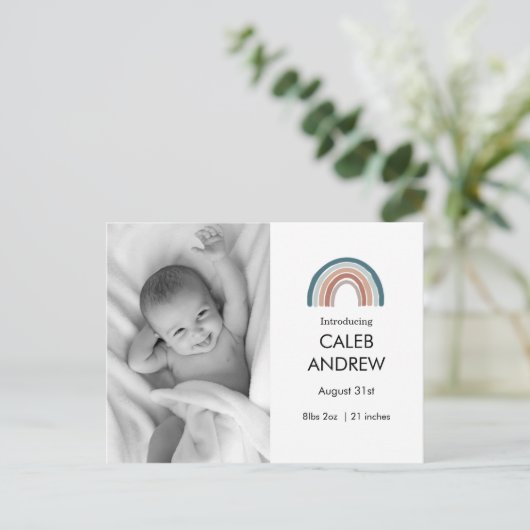 Geboorteaankondiging voor regenboog baby jongen aankondigingskaart (Staand voorkant)