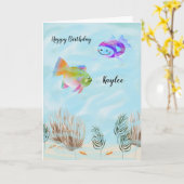 Geboortedag voor Jongerenmeisje met vis in het Zee Kaart (Gele Bloem)