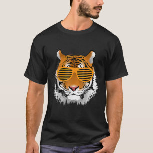 Geboortedatum: Jongen Cool Tiger Striped Animal Th T-shirt