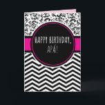 Geboortedatum Kaart voor Apá<br><div class="desc">Je noemt je vader Apá,  niet papa. (Apá betekent vader in het Spaans.) Stel je voor hoe enthousiast Apá zal zijn om een verjaardagskaart te ontvangen die speciaal aan hem is gericht! Uw apá zal ook van het stijlvolle zwarte,  witte,  roze chevron- en damesontwerp van deze kaart houden.</div>