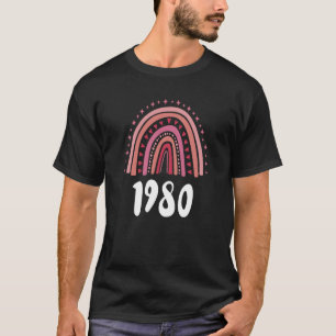 Geboortejaar 1980, Rode regenboog T-shirt