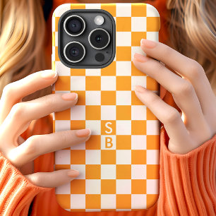 Geborduurd Oranje En Wit Dambordpatroon iPhone 15 Case