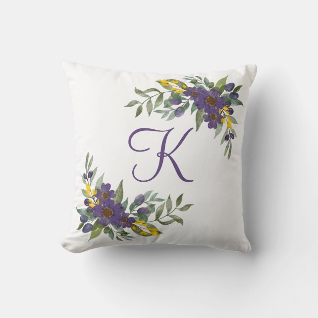 Geborduurd paars en geel bloemmotief kussen (Voorkant)