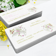 Geborduurde bloemen vlinder borduurpatroon