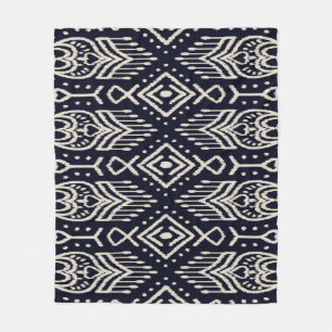 Geborduurde Ikat stof: etnische elegantie. Fleece Deken