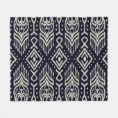 Geborduurde Ikat stof: etnische elegantie. Fleece Deken (Voorkant (Horizontaal))