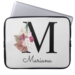 Geborduurde Initiaal M Roze Boho Bloem Laptop Sleeve