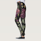 Geborduurde Paarse irissen zwarte achtergrond. Leggings (Links)