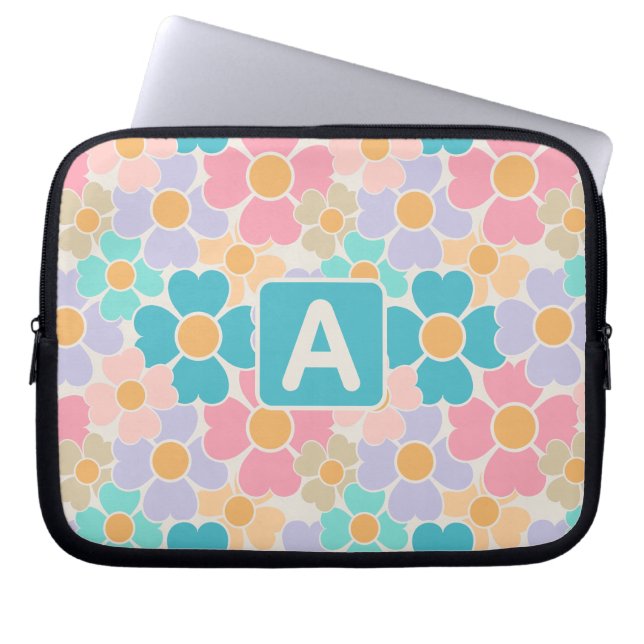 Geborduurde Pastelbloemen Laptop Sleeve (Voorkant)