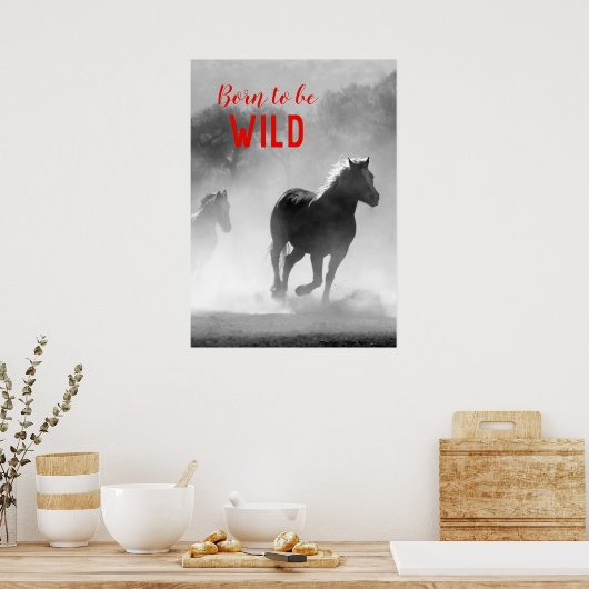 Geboren als Wilde Black en White Running Horses Poster (Keuken)