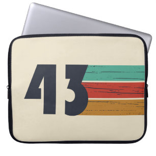 Geboren in 1943 vintage verjaardagscadeau laptop sleeve