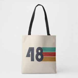 Geboren in 1948 verjaardag tote bag