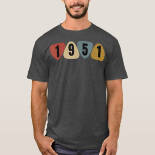 Geboren in 1951 gitarist Guitar Pick Music Birthda T-shirt