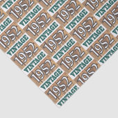 Geboren in 1952 tissuepapier (Detail)