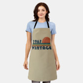 Geboren in 1963 op  verjaardag schort (Gedragen)