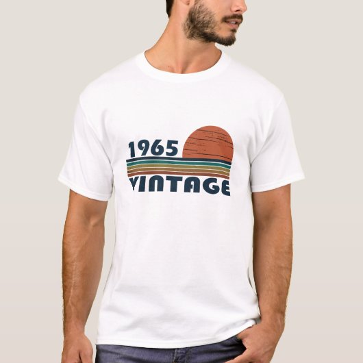 Geboren in 1965  60ste verjaardagscadeau t-shirt (Voorkant)