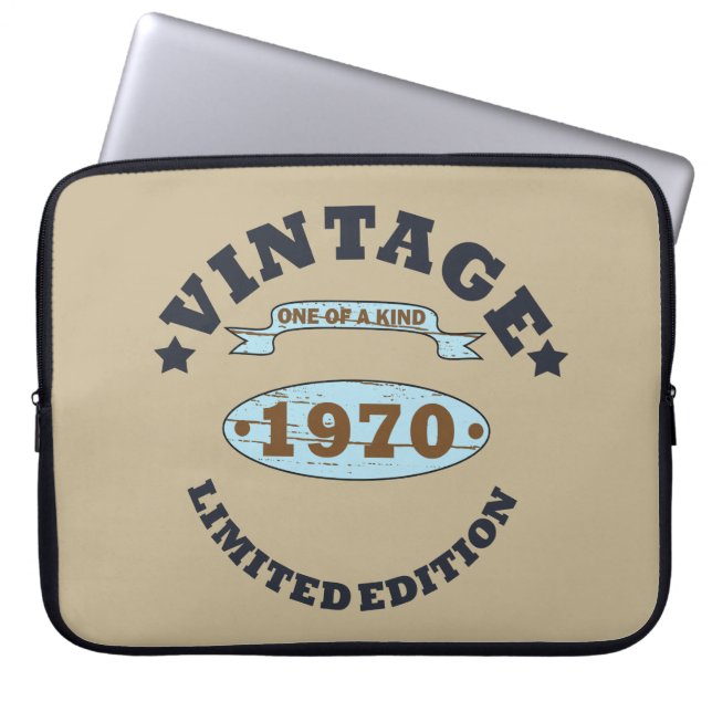 Geboren in 1970  verjaardagscadeau laptop sleeve (Voorkant)
