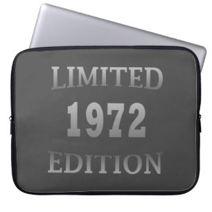 geboren in 1972 limited edition verjaardag laptop sleeve