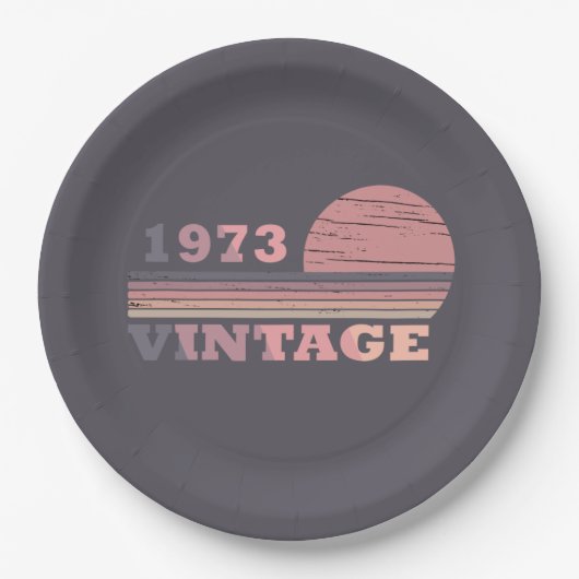 Geboren in 1973  verjaardagscadeau papieren bordje (Voorkant)