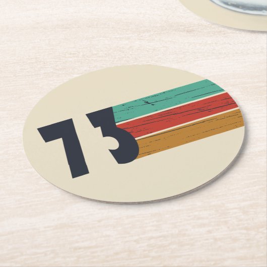 Geboren in 1973  verjaardagscadeau ronde kartonnen onderzetter (Gebogen)