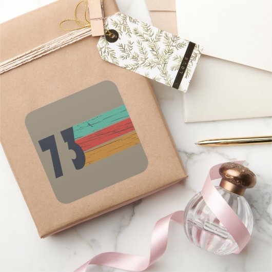 Geboren in 1973  verjaardagscadeau vierkante sticker (Geschenken)