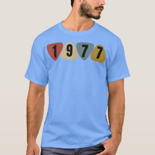 Geboren in 1977 Guitarist Guitar Pick Music Birthd T-shirt