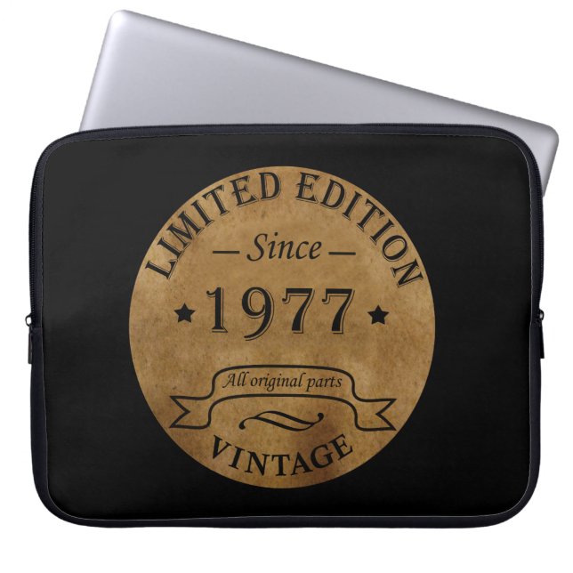 Geboren in 1977 op  verjaardag laptop sleeve (Voorkant)