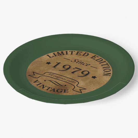 Geboren in 1979 op  verjaardag papieren bordje (Gekanteld)