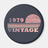 geboren in 1979 verjaardag roze en paars magneet (Voorkant)