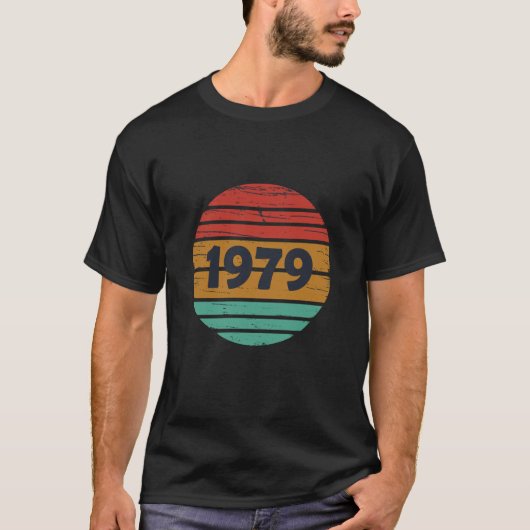 Geboren in 1979  verjaardagscadeau t-shirt (Voorkant)