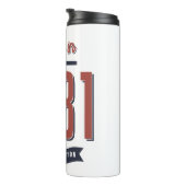 Geboren in 1981. thermosbeker (Geroteerd rechts)