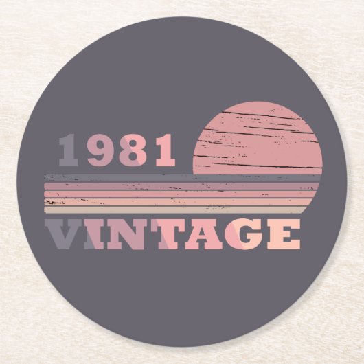 Geboren in 1981  verjaardagscadeau ronde kartonnen onderzetter (Voorkant)