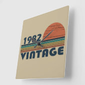 Geboren in 1982  verjaardagscadeau vierkante klok (Hoek)