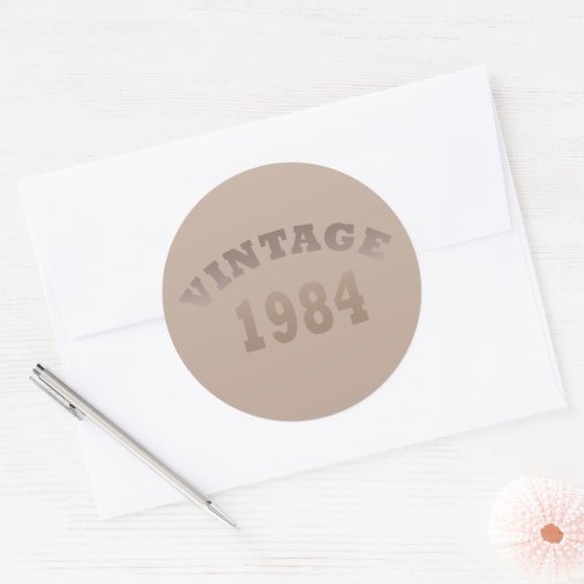 Geboren in 1984 op  verjaardag ronde sticker (Envelop)