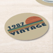 Geboren in 1987  verjaardagscadeau ronde kartonnen onderzetter (Gebogen)