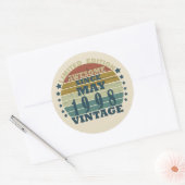 Geboren in 1998 verjaardagscadeau ronde sticker (Envelop)