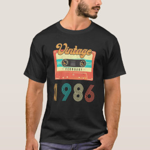 Geboren in februari 1986 34 jaar oud vogeldagverbl t-shirt